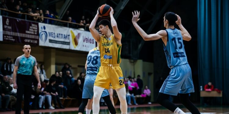 Роман Морозов продовжить виступати за Прикарпаття-Говерлу – Федерація баскетболу України