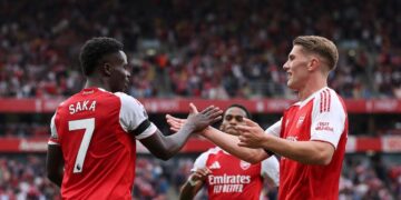 С травмой Сака. «Арсенал» без Зинченко разгромил «Лидс Юнайтед», возглавив таблицу АПЛ