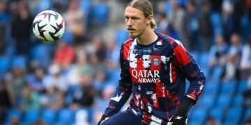 Сафонов устроил бунт на фоне перехода Забарного в «ПСЖ»