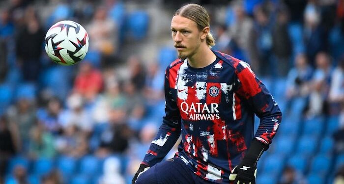 Сафонов устроил бунт на фоне перехода Забарного в «ПСЖ»