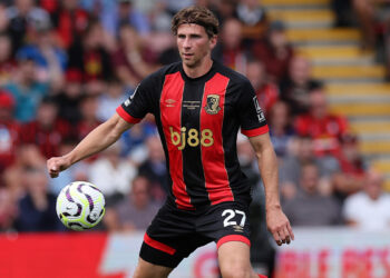 Сбивают процент! «Борнмут» неожиданно предложил «Динамо» новые условия за трансфер Забарного