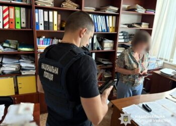 Трьох посадовиць Уманської міськради підозрюють у розтраті понад 7 млн грн