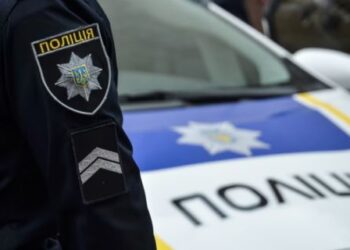 У Києві чоловік вмикав російську музику і кричав військовому “Слава Росії”
