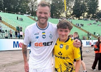 В Украинской Премьер-лиге установили новый рекорд по возрасту в матче «Рух» – «Динамо»