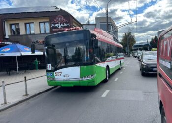 Вулицями Рівного курсує тролейбус з польського Любліна (ФОТОФАКТ)