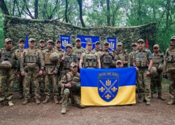 Захисника з Черкащини Головнокомандувач ЗСУ нагородив «Срібним хрестом» — Новости Черкасс