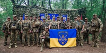 Захисника з Черкащини Головнокомандувач ЗСУ нагородив «Срібним хрестом» — Новости Черкасс