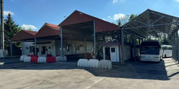 Затори на пункті пропуску «Устилуг»: що варто знати дніпрянам | |