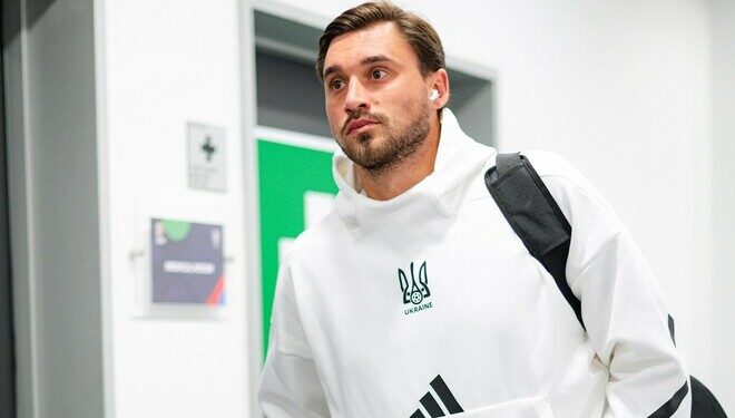 Андрей Лунин покинул лагерь сборной Украины. Ребров нашел замену в виде Бущана