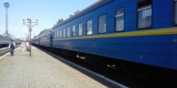 Через ворожий обстріл поїзди, які курсують Черкащиною, змінили графік та маршрут