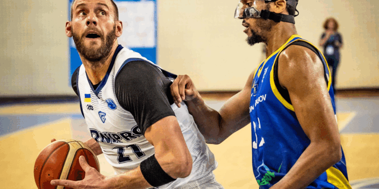 Дніпро вдруге програв Короні Брашов у Кубку Європи ФІБА – Федерація баскетболу України