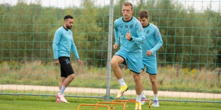 Фаворов получил гражданство Венгрии, которая поддерживает РФ