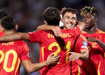 Испания унизила Турцию в Стамбуле, забив шесть безответных мячей в отборе на ЧМ-2026