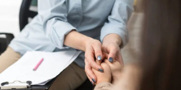 Як підтримати підлітка, не порушуючи його кордонів: поради психологині