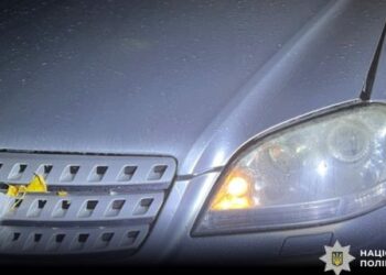 На Львівщині Mercedes збив пішохода: чоловік помер у лікарні