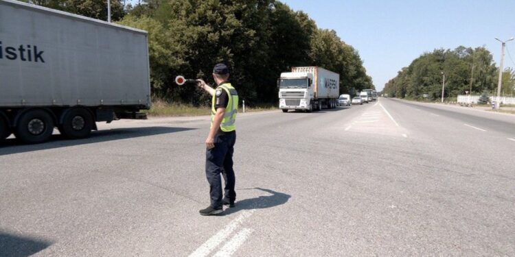 На Житомирщині впроваджено тепловий режим на автодорогах: повний перелік | Журнал Житомира