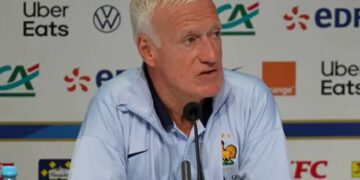 Наставник сборной Франции Дидье Дешам прокомментировал переход Забарного в «ПСЖ»