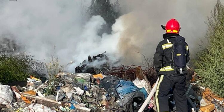 Неподалік Шепетівки горів стихійний смітник, таке вже не вперше —Хмельнитчина