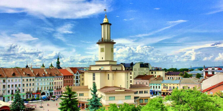 Проблеми охорони культурної спадщини: системна бездіяльність в Івано-Франківській області