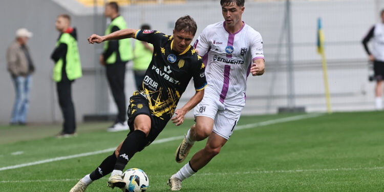 «Рух» не перервав свою серію поразок та поступився вдома «Епіцентру»