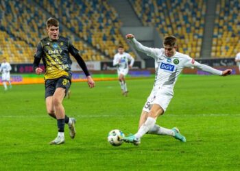 «Рух» сенсационно разгромил «Полесье» в 1/16 финала Кубка Украины и выбил его из турнира