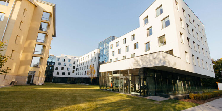 Скандал в УКУ через відмову студентці в колегіумі через емодзі ЛГБТ-прапора. Марцінків підтримав позицію вишу