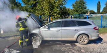У Черкасах та області минулої доби тричі гасили пожежі автомобілів