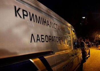 У Києві поліція розслідує вбивство жінки та її неповнолітньої доньки