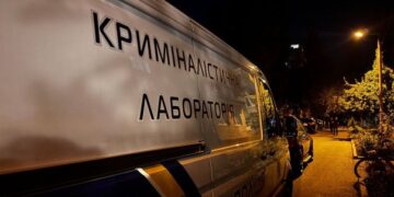 У Києві поліція розслідує вбивство жінки та її неповнолітньої доньки