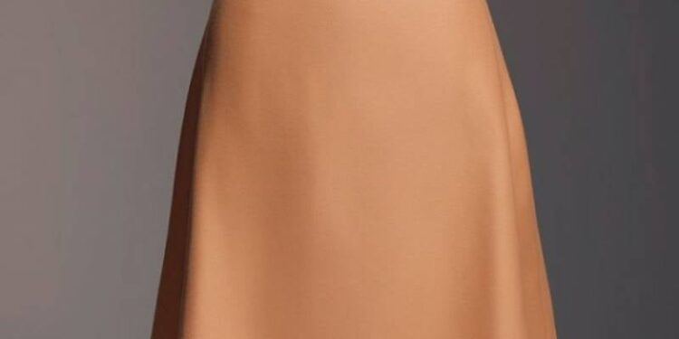 У Шепетівці жінка «роздягнула» манекена —Хмельнитчина