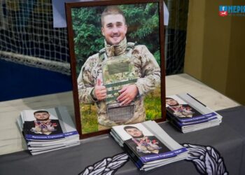 У спорткомплексі «Будівельник» пройшов Всеукраїнський турнір зі змішаних єдиноборств ММА — Новости Черкасс