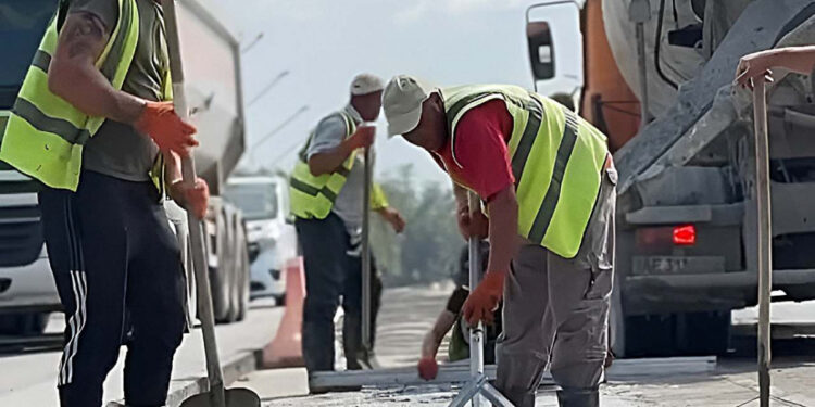 У Запоріжжі ремонтують арковий міст – дві смуги вже відновили, роботи тривають в іншому напрямку | Новости Запорожья