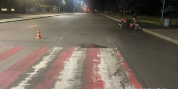 У Золотоноші водій скутера збив на пішохідному переході пенсіонерку
