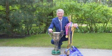 Українська Прем’єр-Ліга вітає Ріната Ахметова з Днем народження!