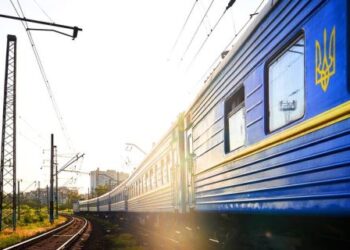 Укрзалізниця призначила додатковий потяг  до Львова