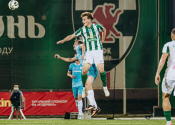 В 4-му турі «Зоря» і «Карпати» двічі оновили рекорд за кількістю виграної боротьби в атаці