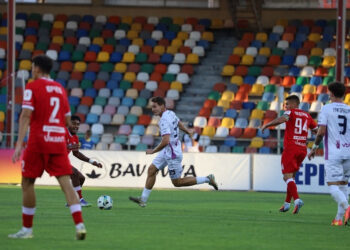 В неймовірному матчі з дев’ятьма голами «Кривбас» в Тернополі переміг «Епіцентр»