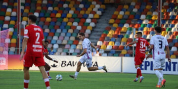 В неймовірному матчі з дев’ятьма голами «Кривбас» в Тернополі переміг «Епіцентр»