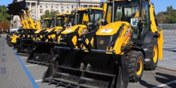 Вісім громад Миколаївщини отримали екскаватори та навантажувачі від UNOPS за підтримки Данії » Миколаївський Оглядач