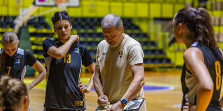 Віталій Черній: Хочеться іншої динаміки в нападі, щоб гравці більш агресивніше грали – Федерація баскетболу України