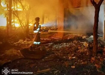 Вогнеборці ліквідували пожежі внаслідок ворожих обстрілів м. Очаків » Миколаївський Оглядач