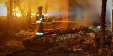 Вогнеборці ліквідували пожежі внаслідок ворожих обстрілів м. Очаків » Миколаївський Оглядач