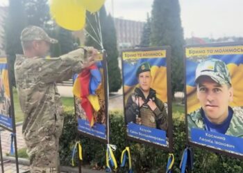 Зняв свій портрет із Алеї надії: на Уманщині з ворожого полону зустріли захисника