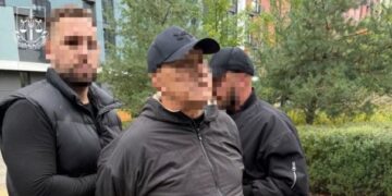 $15 тисяч за тил: у Києві викрили спробу впливу на кадрові рішення в армії