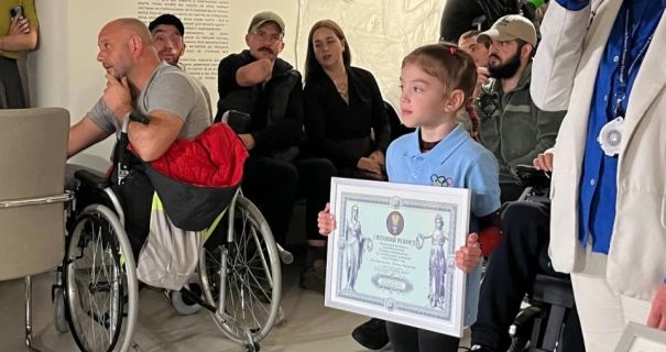 6-річна гімнастка зі Львівщини встановила світовий рекорд – 223 підйоми з переворотом