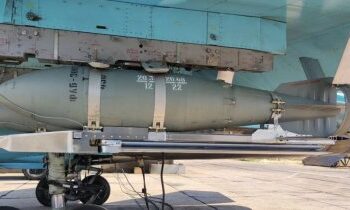 Армія рф вперше завдала удару по Миколаєву КАБом: пуск здійснено з літака Су-34 над Чорним морем