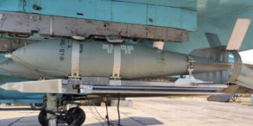 Армія рф вперше завдала удару по Миколаєву КАБом: пуск здійснено з літака Су-34 над Чорним морем