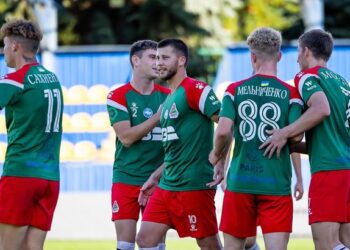 Друга ліга. Локомотив перемагає лідера групи Б, драматична розвязка у Макарові