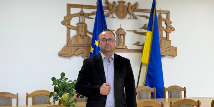 «Ми на порозі енергетичної революції» — ректор ІФНТУНГ Ігор Чудик про відновлювальну енергетику, атомну генерацію та реновацію університету