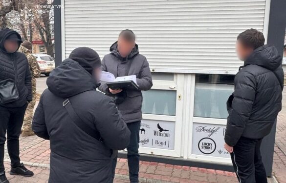 На Черкащині викрили організовану групу, що торгувала фальсифікованими цигарками та алкоголем
